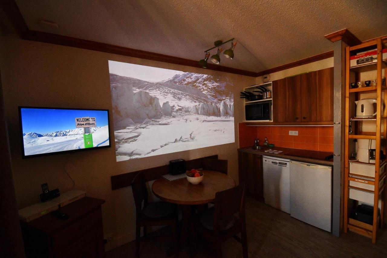 Superb View+Swim Pool+Smart Tv+Netflix+Projector Apartment Huez Exterior photo